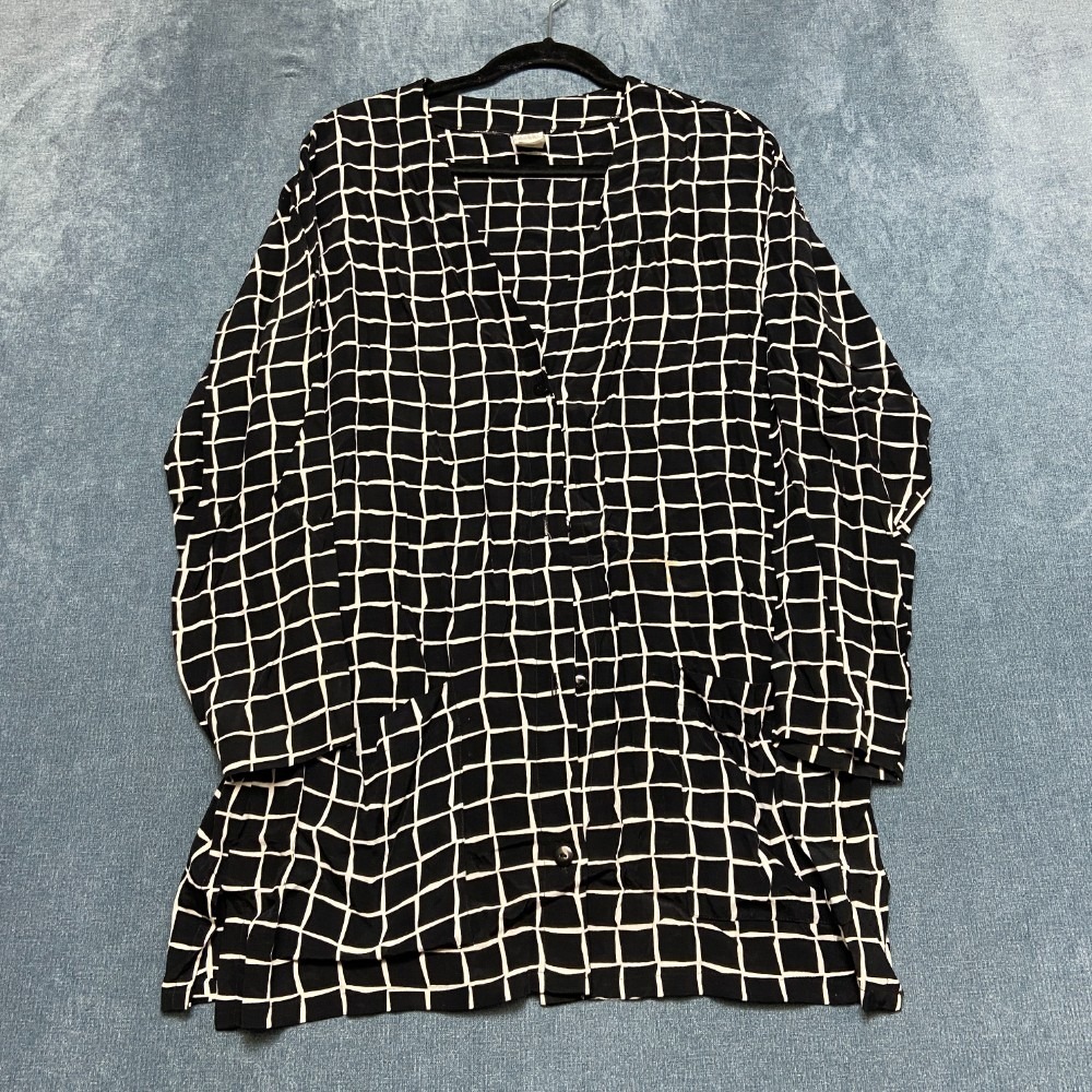 Clifford & Wills Tunic Top Womens Medium White Black Plaid Long Sleeve V Neck